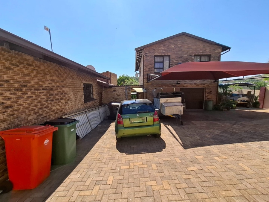 5 Bedroom Property for Sale in Cashan North West